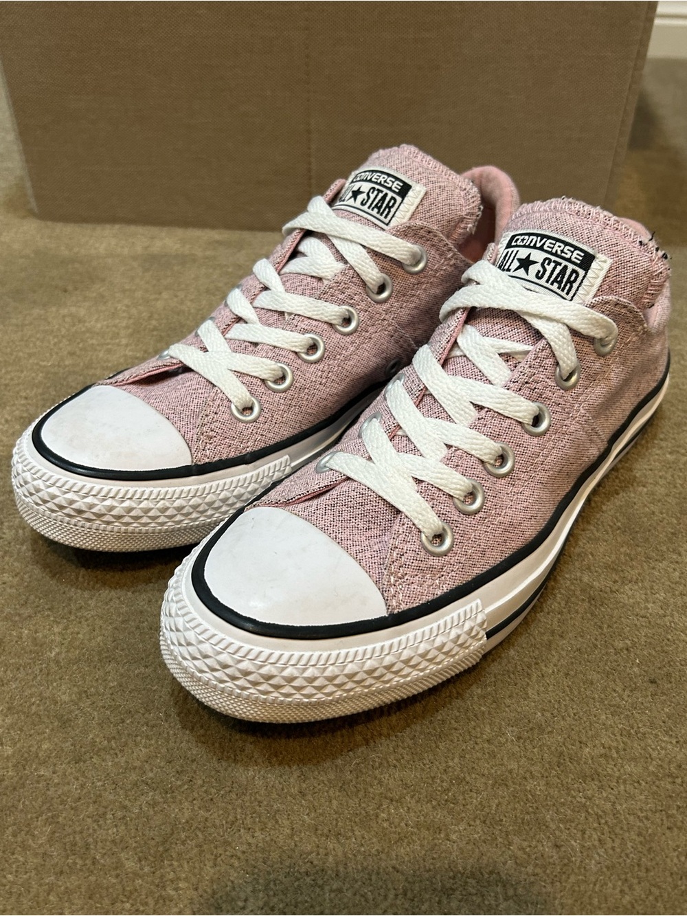 Converse All-Stars Women's Pink Low-Top Sneakers Size 7